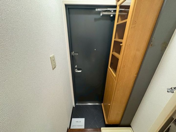 王子パークルーム2の玄関