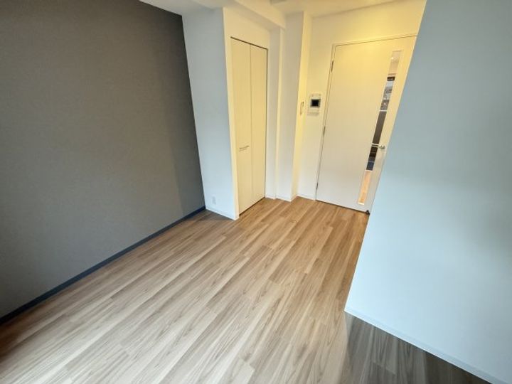 セオリー神戸ウエストゲートの内装