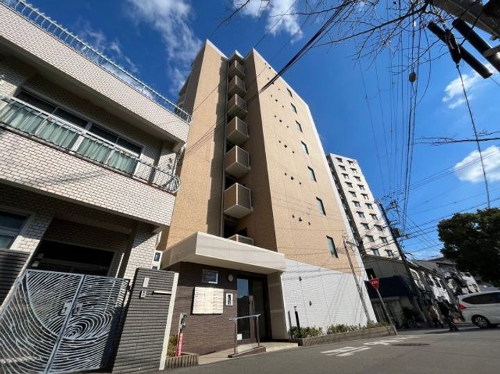 リバーサイド苅藻川の外観