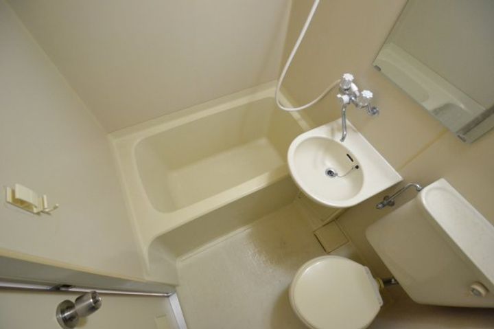 メゾンド山手の風呂