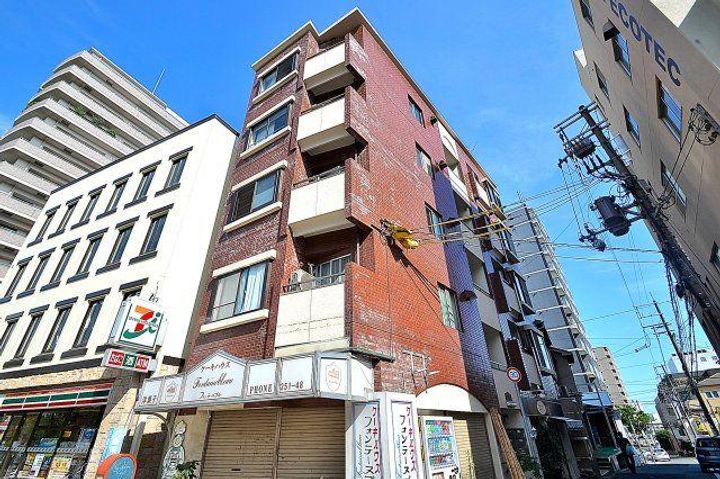 サンハイツ下山手の外観
