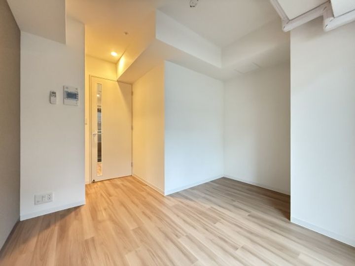 セオリー神戸ウエストゲートの内装