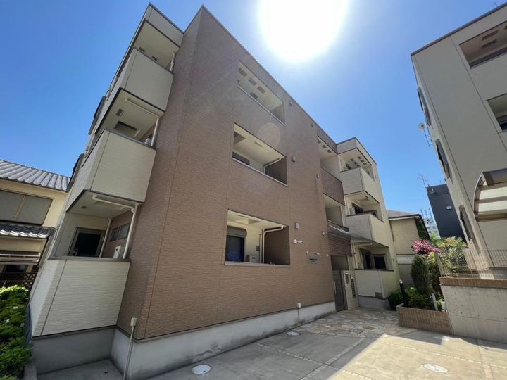 シリンクス岡本2の外観