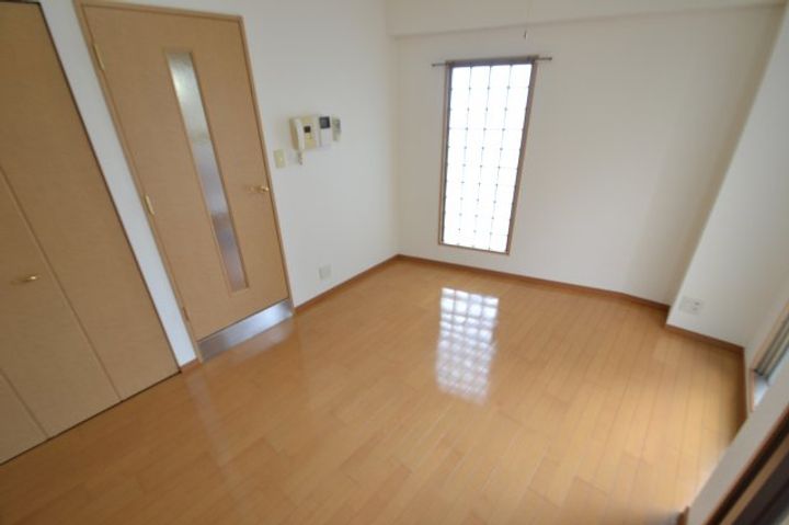 エステムコート新神戸エリタージュの居間