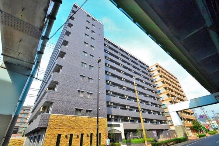 グレンパーク兵庫駅前の外観