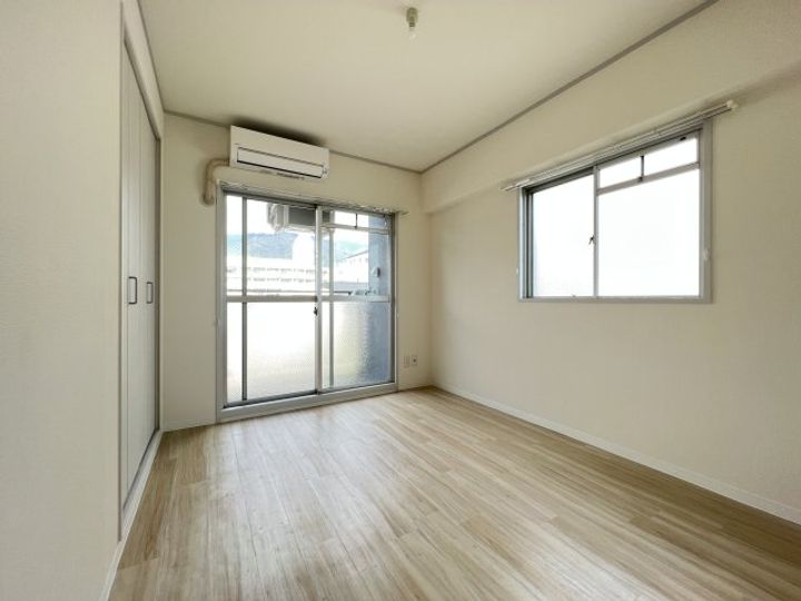 メインステージ弓木町の居間