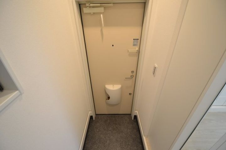 COZY8の玄関
