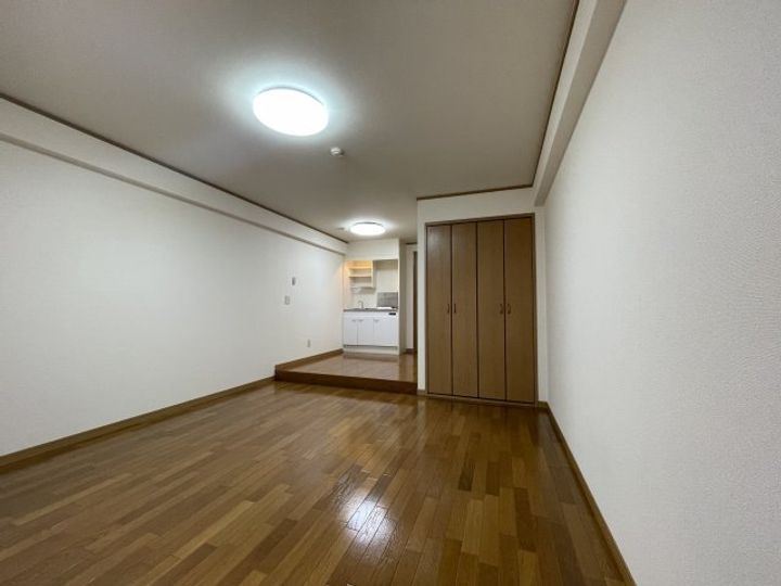 フルール須磨の居間