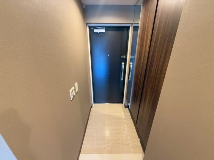 ワコーレ新神戸マスターズレジデンスの玄関