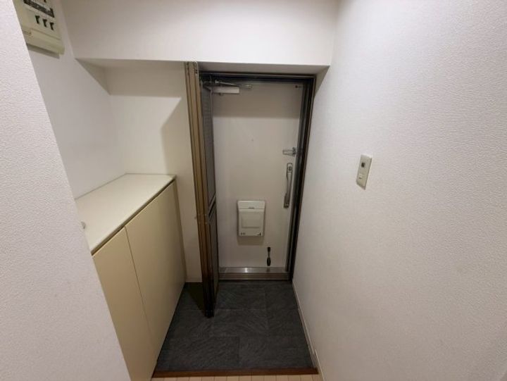 ライオンズマンション長田ヒルズ3号棟の玄関