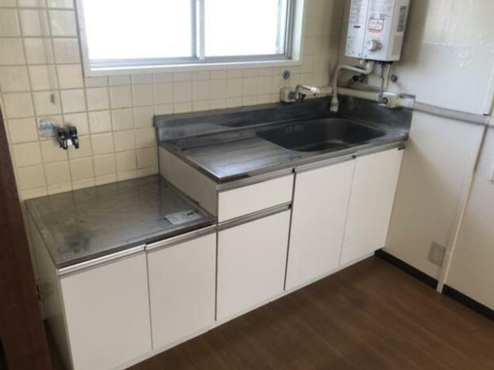 一の鳥居ハイツの玄関