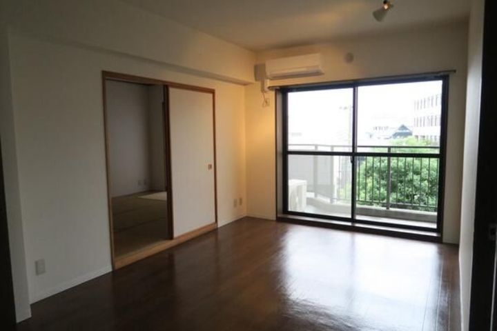 T’s garden横浜反町の内装