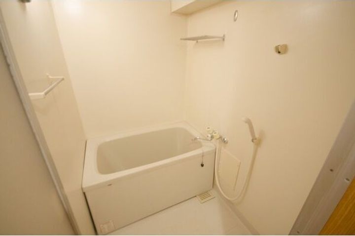 愛知県名古屋市天白区鴻の巣2丁目(マンション)の賃貸物件303の風呂