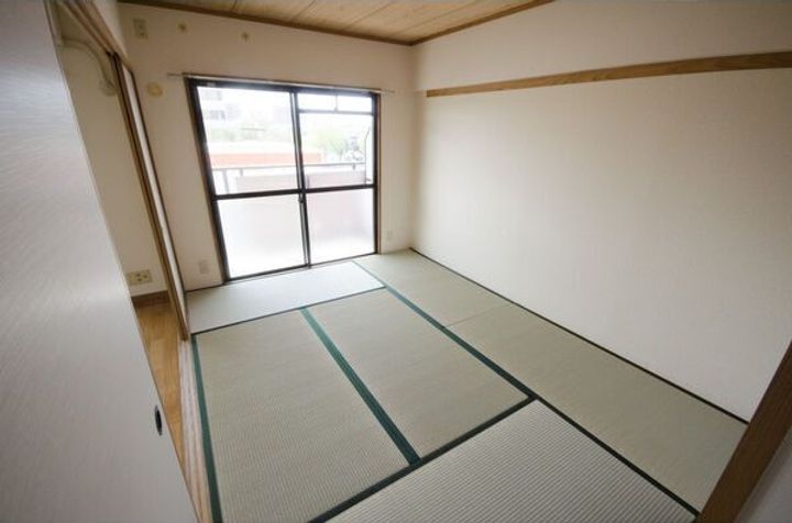 愛知県名古屋市天白区鴻の巣2丁目(マンション)の賃貸物件303の内装