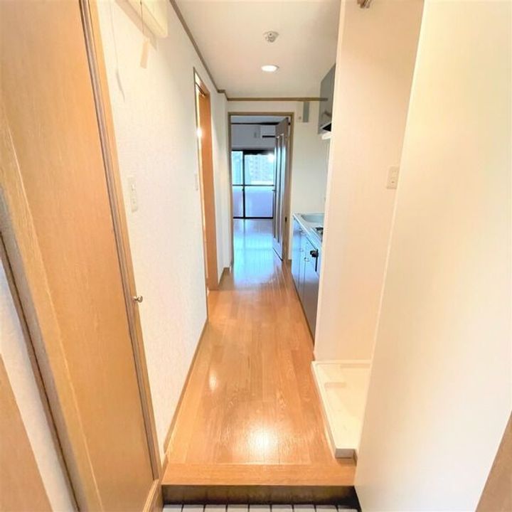 サンモール原の玄関