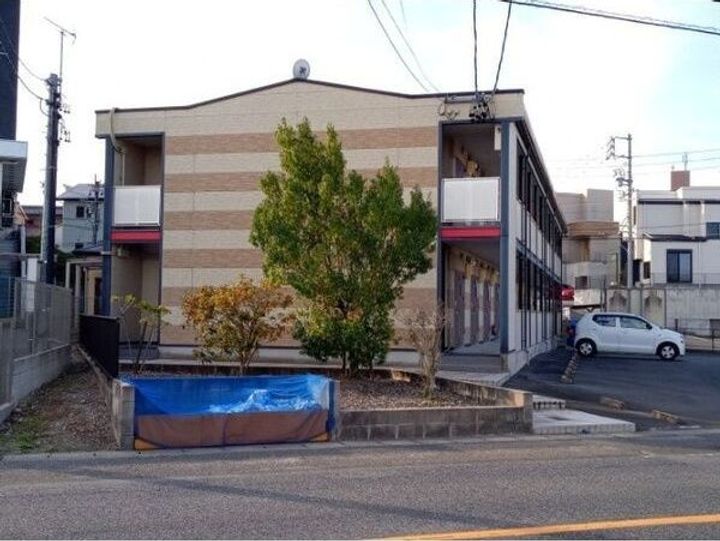レオパレスヴェルデⅡ106の外観
