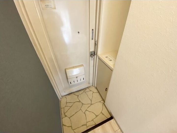 名東クレール405の玄関