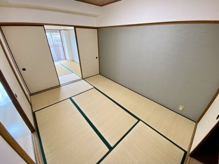 名東クレール405の内装