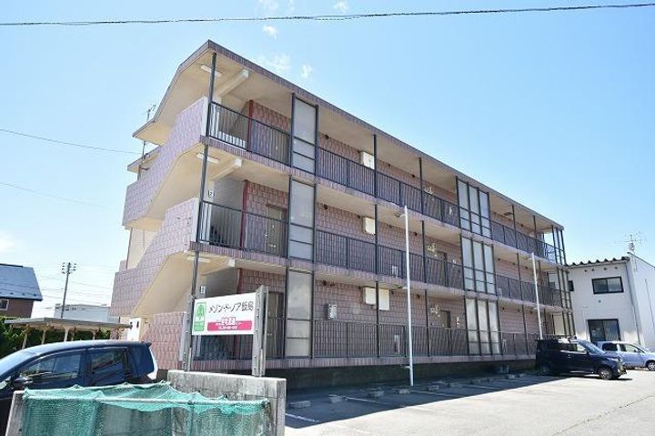 メゾン・ド・ノア飯島104の間取り