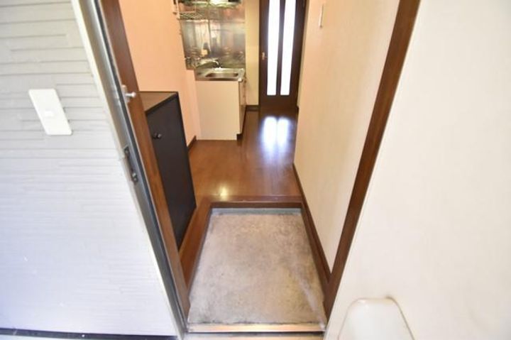 ツェーダーベルク102の玄関