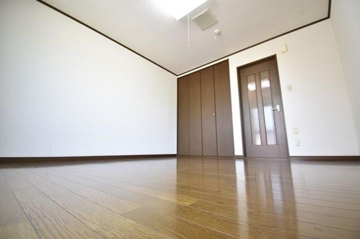 ツェーダーベルク102の居間