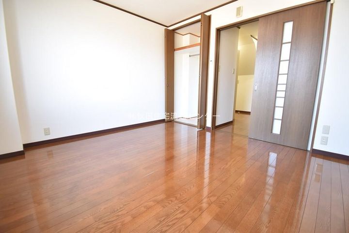 ヤングレジデンス205の居間