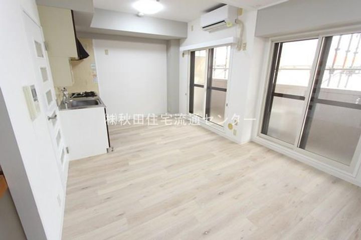 トーカンマンション中通403の居間