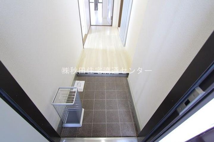 ラフェスタ秋田中通902の玄関