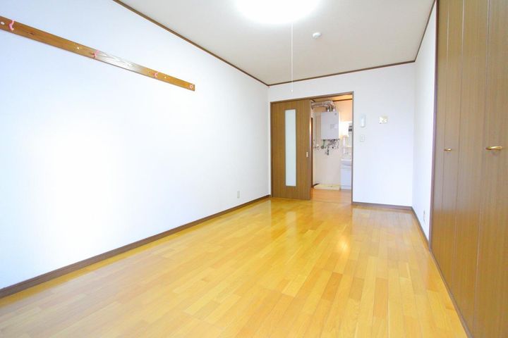 リベルテ保戸野B棟202の居間