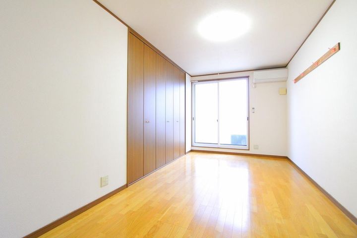 リベルテ保戸野B棟202の居間