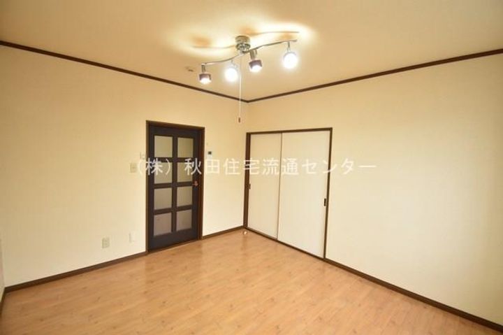 グランメール泉203の居間