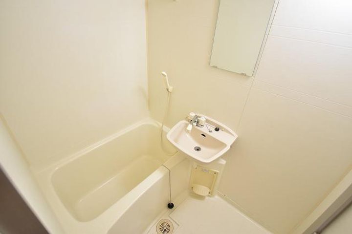 ヴィエルジュ101の風呂