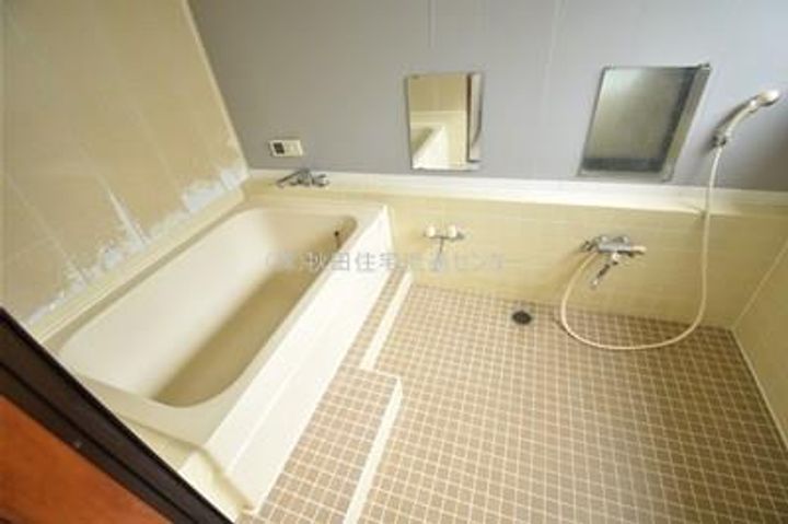土崎港中央三丁目 K邸2Fの風呂