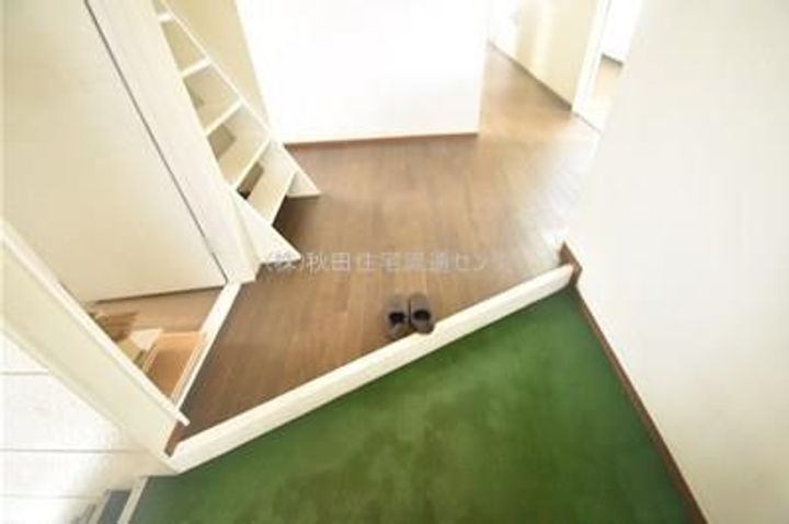 土崎港中央三丁目 K邸2Fの玄関