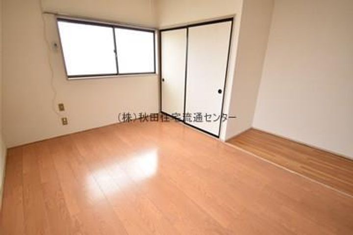 メープルオーク206の居間