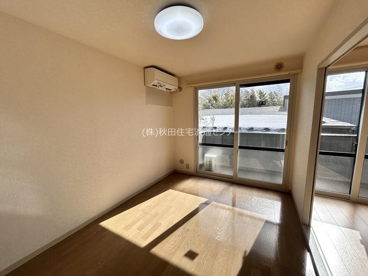 ア・レストコア202の居間