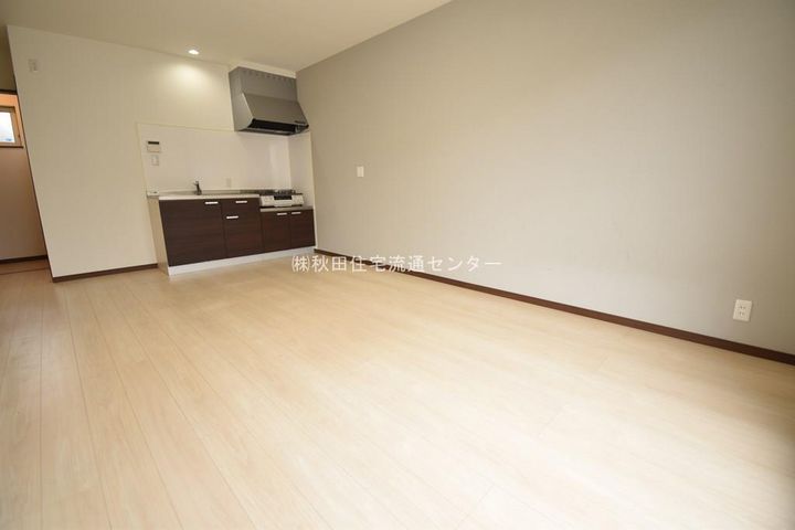 ライフキャップ松根東Jの居間