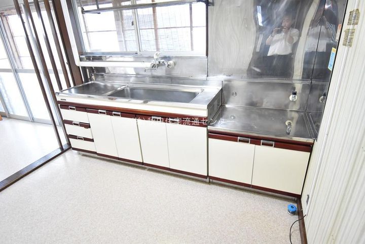 秋田県横手市幸町(一戸建)の賃貸物件1のキッチン