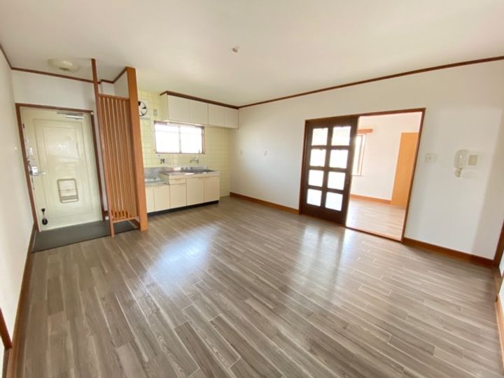 大阪府高石市東羽衣7丁目(マンション)の賃貸物件の居間