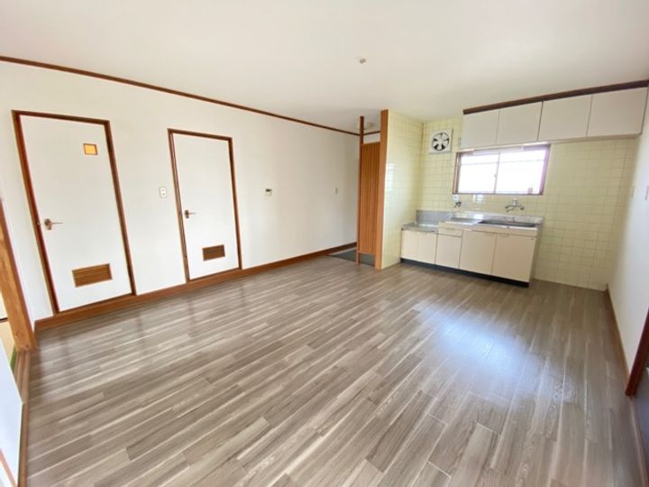 大阪府高石市東羽衣7丁目(マンション)の賃貸物件の居間