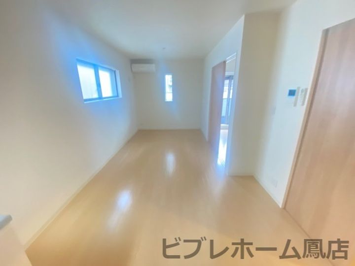 大阪府高石市羽衣1丁目(アパート)の賃貸物件の居間