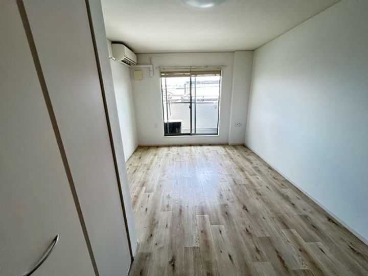 大阪府和泉市小田町2丁目(アパート)の賃貸物件の居間