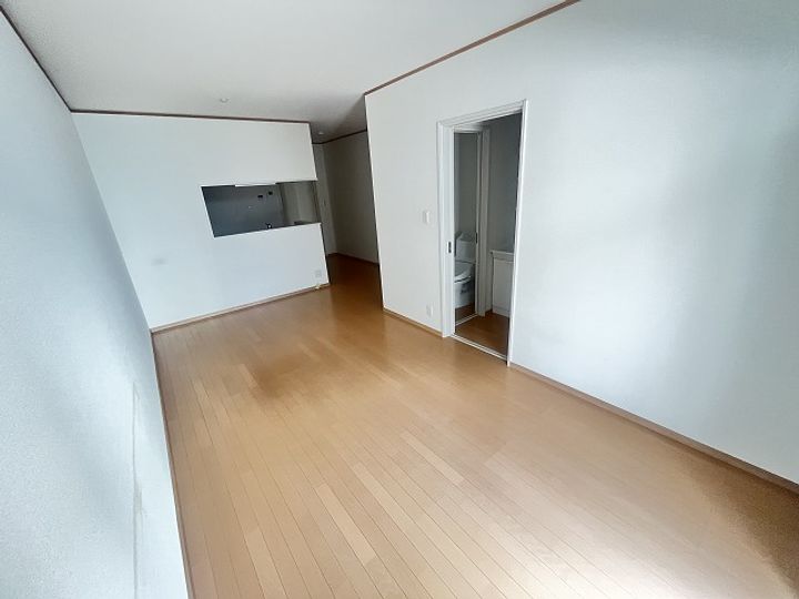 大阪府和泉市黒鳥町2丁目(アパート)の賃貸物件の居間