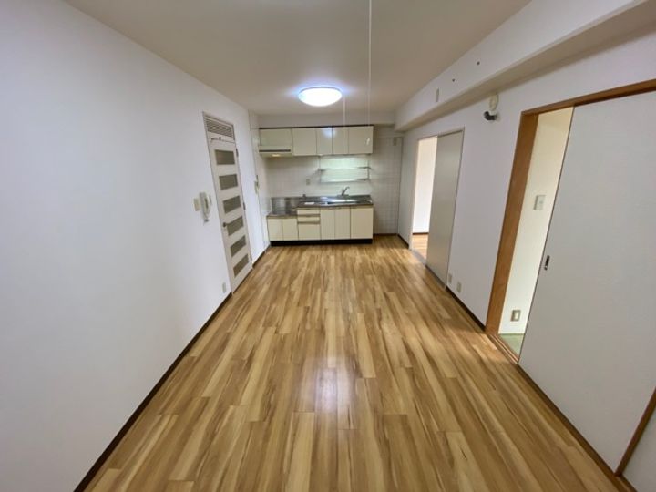 大阪府堺市西区下田町(マンション)の賃貸物件の居間