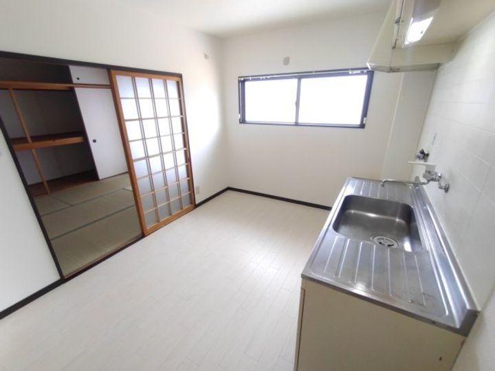 大阪府高石市羽衣1丁目(マンション)の賃貸物件403の居間