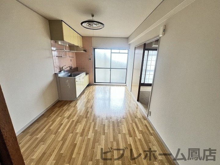 大阪府堺市西区鳳西町1丁(マンション)の賃貸物件202の居間