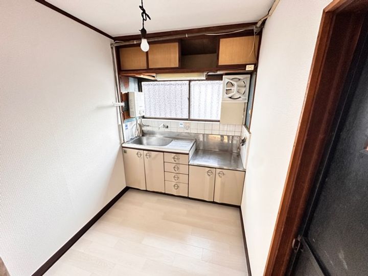 大阪府堺市西区鳳中町9丁(テラスハウス)の賃貸物件のキッチン