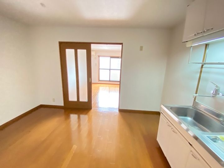 大阪府泉大津市式内町(アパート)の賃貸物件の居間