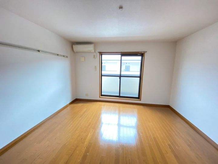 大阪府泉大津市式内町(アパート)の賃貸物件の寝室