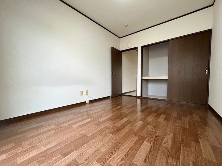 ニューシティ今之浦104の居間